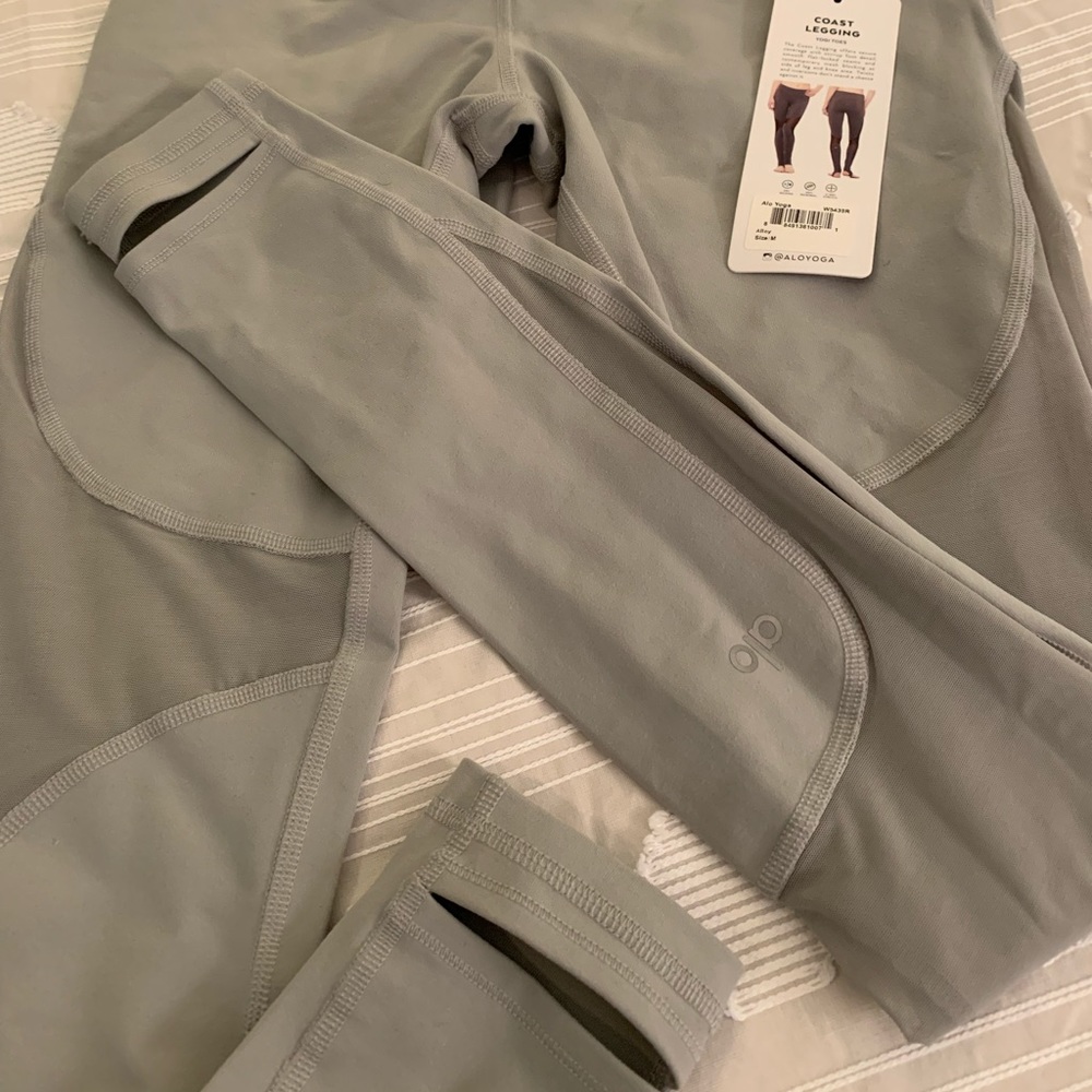Alo Yoga Coast Leggings Size Medium